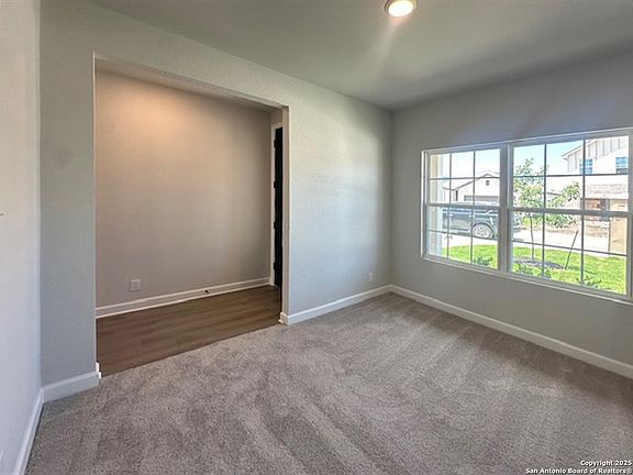 4th image of 14720 Sycamore Crossing