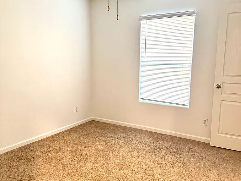 5581 W Pontiac Way — Photo 16