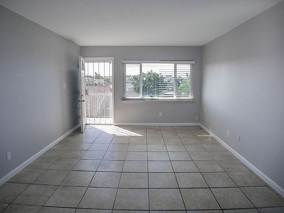 4th image of 328 Milbrae St APT 6