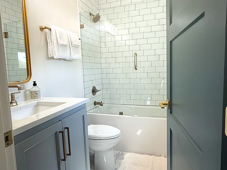 211 Poplar St #211 — Photo 34