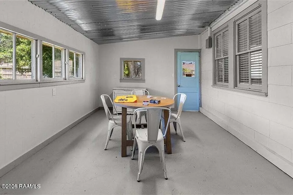 3 bed, 1144 sqft, $1,500 — Photo 2