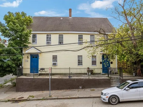 810 Front St, Woonsocket, RI 02895