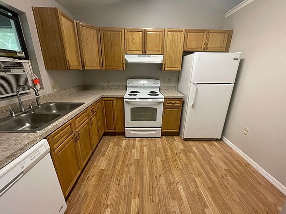 3rd image of 5291 NW 62nd Pl