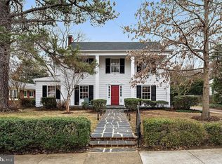 908 Monroe St, Fredericksburg, VA 22401