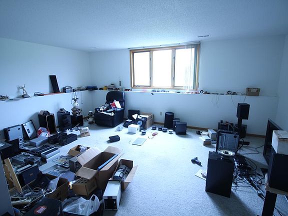 4th image of 247 Cherry Hill Alcove
