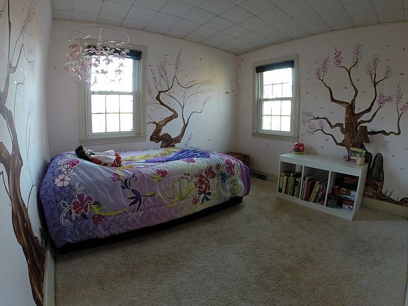 2nd Bedroom, creek view