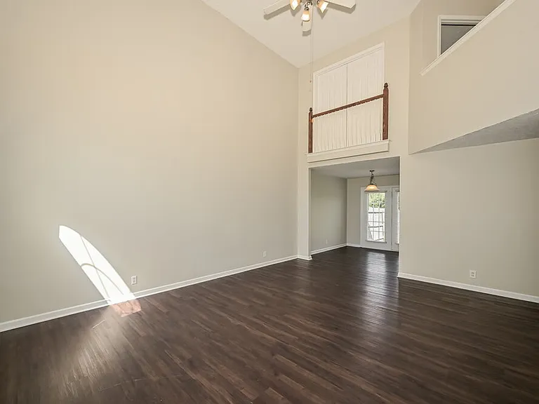2722 Apostle Ln — Photo 4