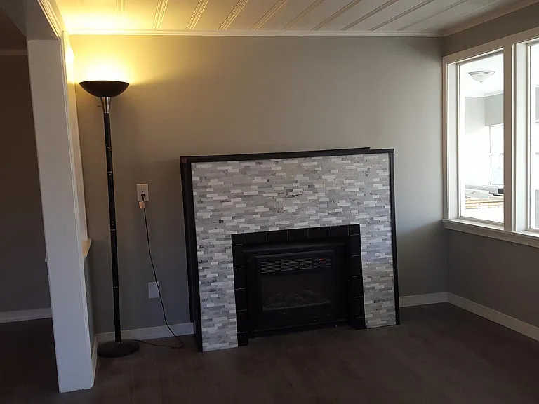 3139 N Coolidge Ave — Photo 3