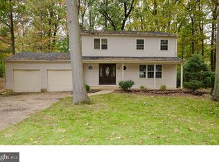 217 Scarlet Oak Rd, Turnersville, NJ 08012