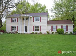 230 Castle Ct, Barrington, IL 60010