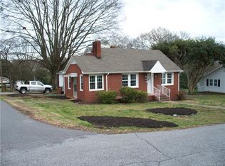 501 S Rhyne St, Lincolnton, NC 28092