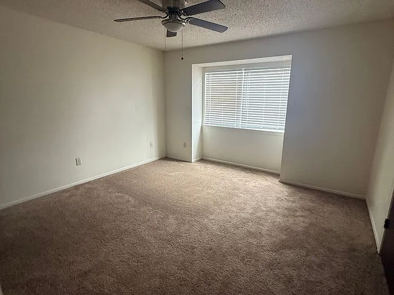 1646 Jade Ave — Photo 4