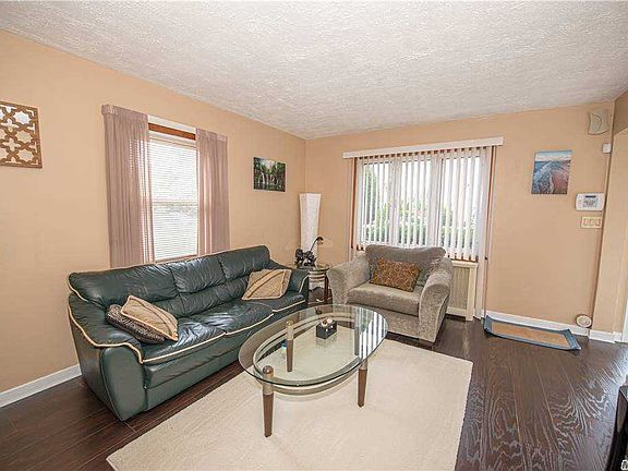 5th image of 43 Francine Ave