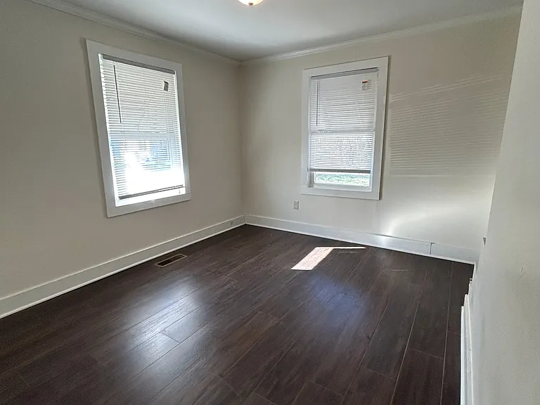 1212 Fisher St — Photo 12