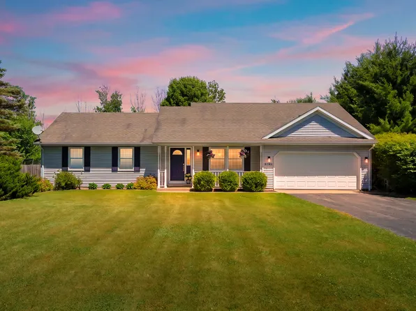 8146 N 27th St, Richland, MI 49083