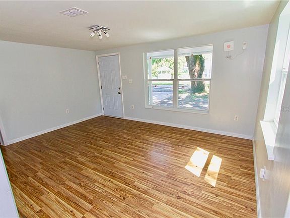 5th image of 1019 Royal St