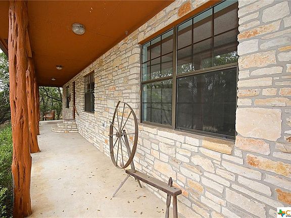 3rd image of 501 Mountain Crest Dr