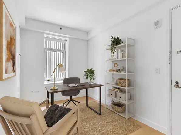 115 East 55th Street image 4 of 11