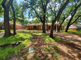 1512 Cienegas Cir, Fort Worth, TX 76112