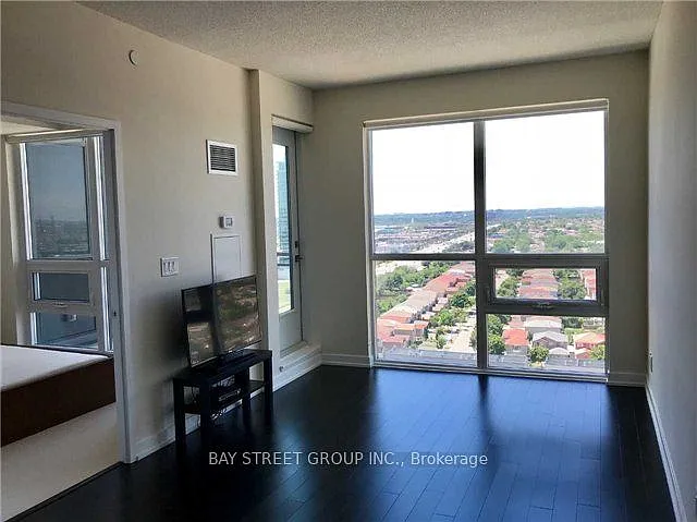 510 Curran Pl #1503 — Photo 3