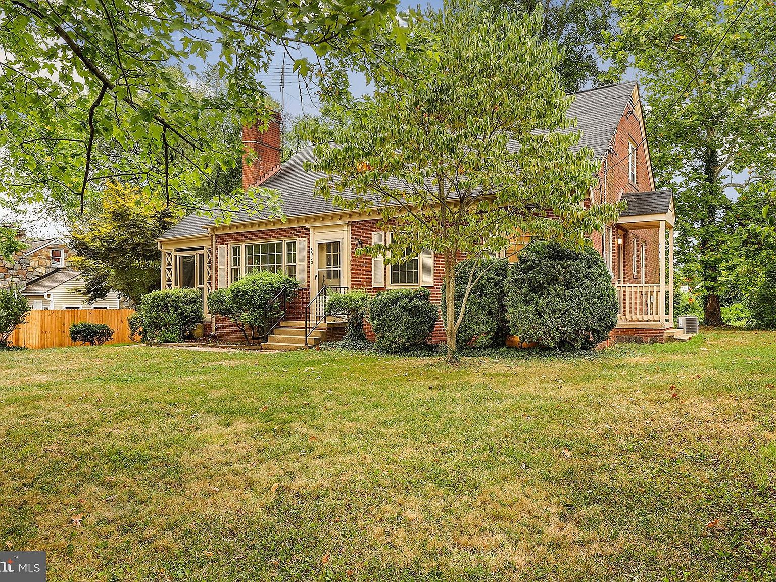 8902 Grant Ave, Manassas, VA 20110 | Zillow