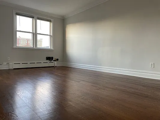 Rented by Alexiou Realty | media 1