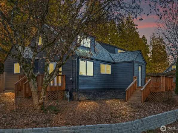 1972 Deville Drive NW, Bremerton, WA 98312