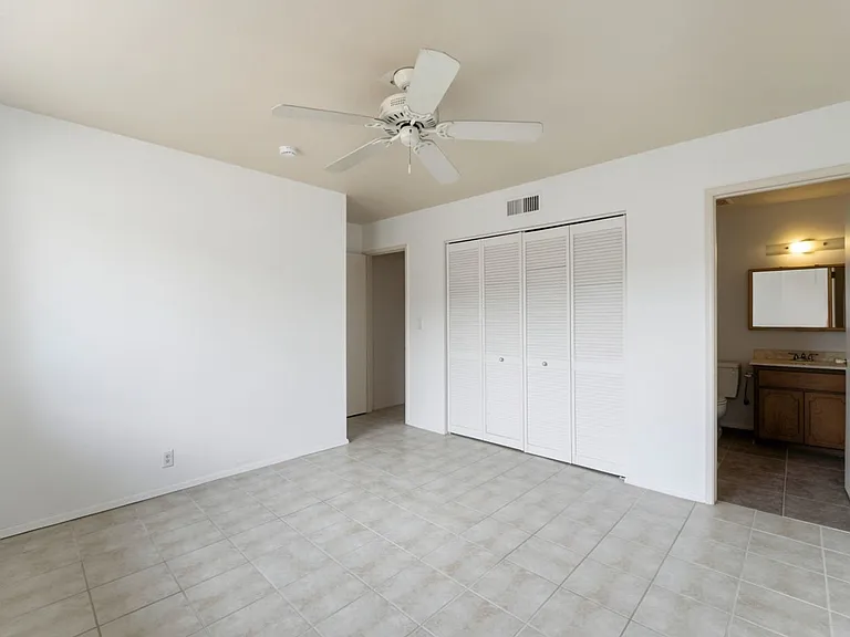 1107 N July Cir — Photo 17