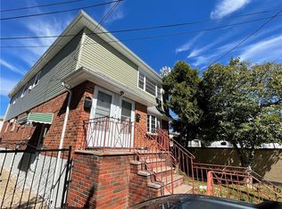13704 Frankton St, Rosedale, NY 11422