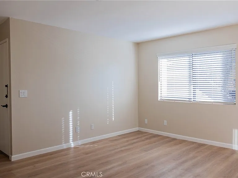 1219 N Edwards St #33 — Photo 8