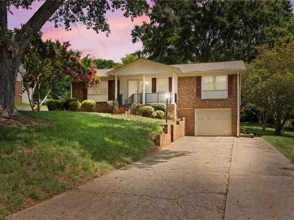 4117 Snyder Dr, Winston Salem, NC 27127