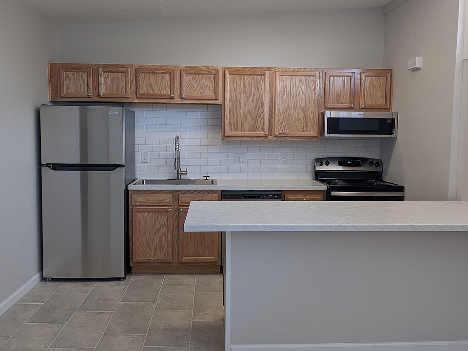 1st image of 1822 Alvarado Dr NE