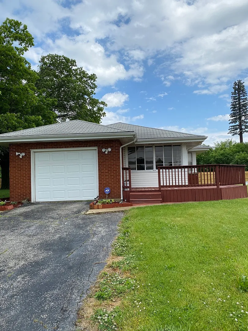 20443 Western Ave photo 1