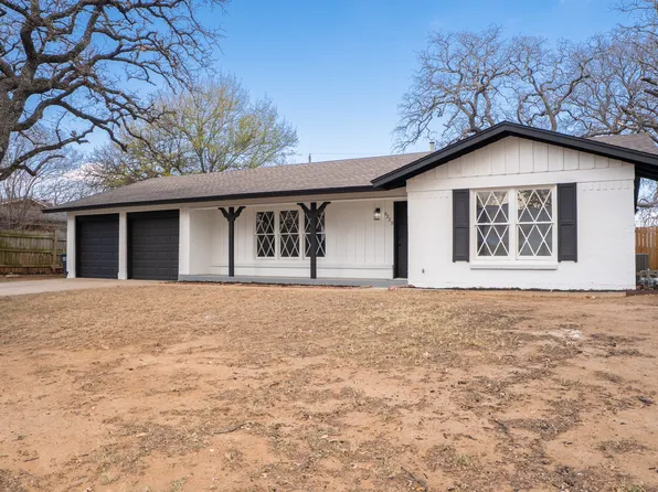 6229 Warrington Pl, Fort Worth, TX 76112