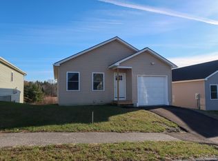 57 Village Cir, Augusta, ME 04330