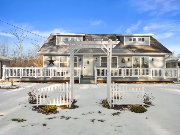 819 Rosebud AVENUE, Twin Lakes, WI 53181