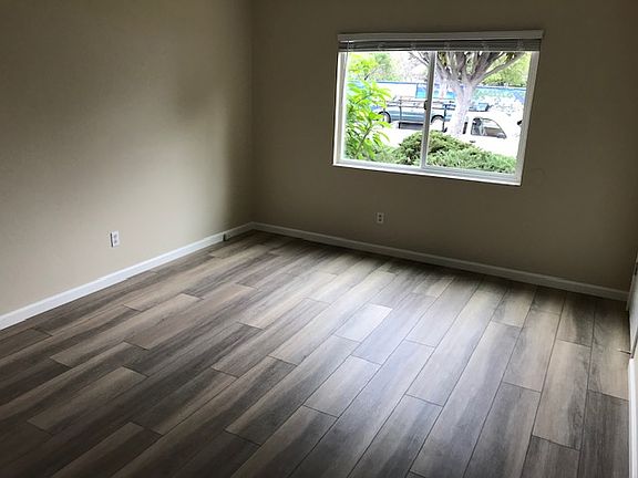 4th image of 580 Columbia Ave APT 3
