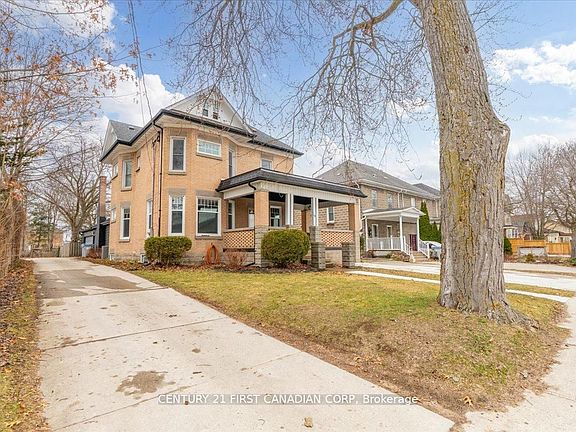 3rd image of 18 Colborne St