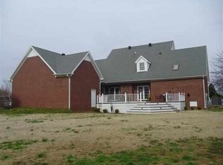 123 Iroquois Cir, Russellville, KY