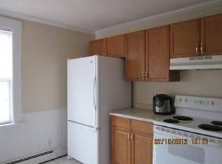 17 Division St, Manchester, CT 06040