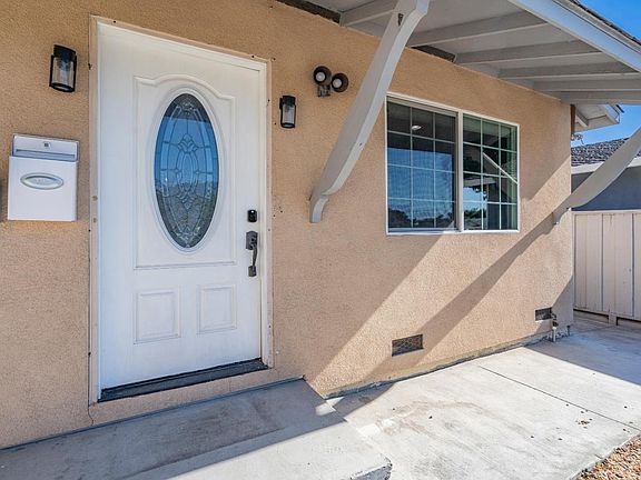 5th image of 3280 Blue Mountain Dr