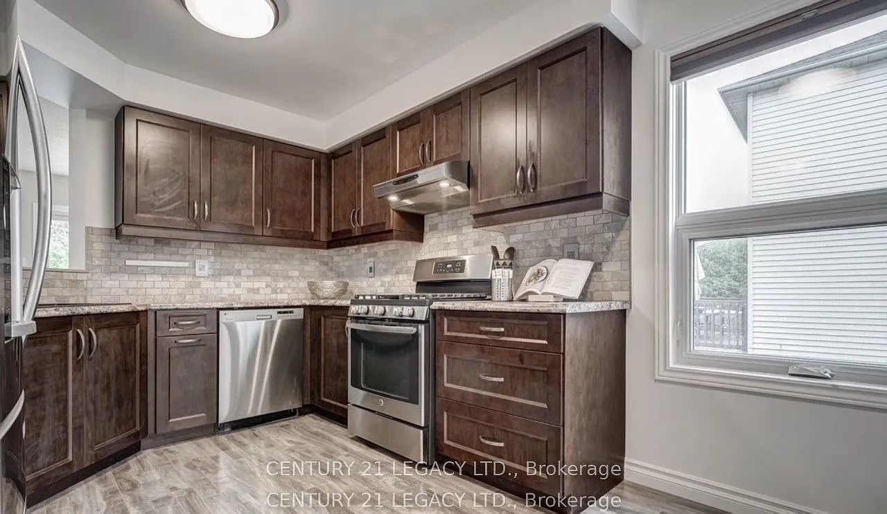 3 bed, $2,700 — Photo 4