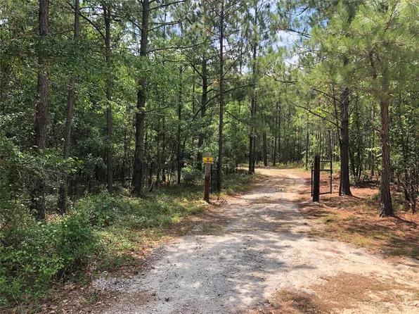 3084 Bethune Rd, Bethune, SC 29009