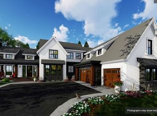 154 Hawthorne Rd, Barrington, IL 60010