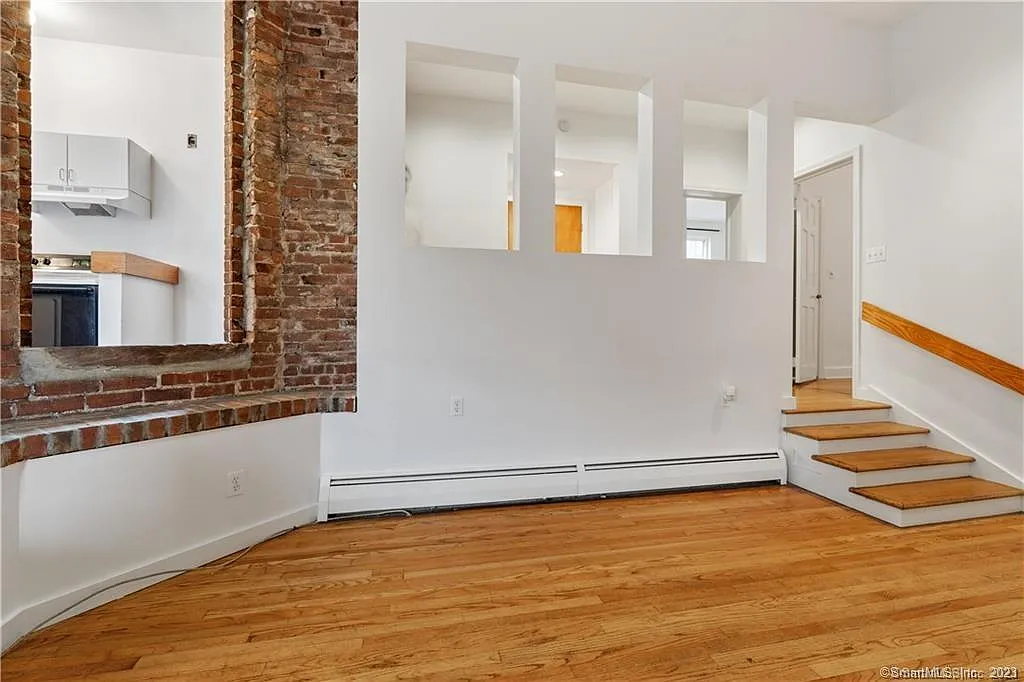 Building Photo - 239 Bradley St #1