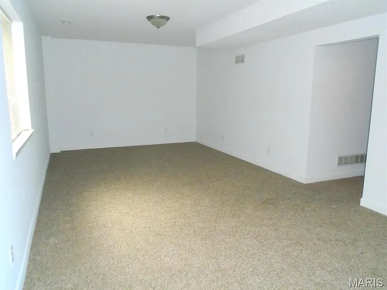 706 Titan Dr — Photo 10