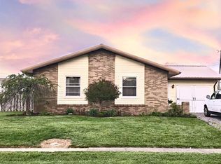 402 S Harvey Dr, Greentown, IN 46936