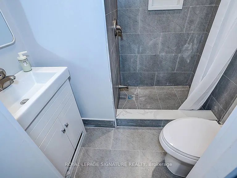 252 Annette St #6 — Photo 8