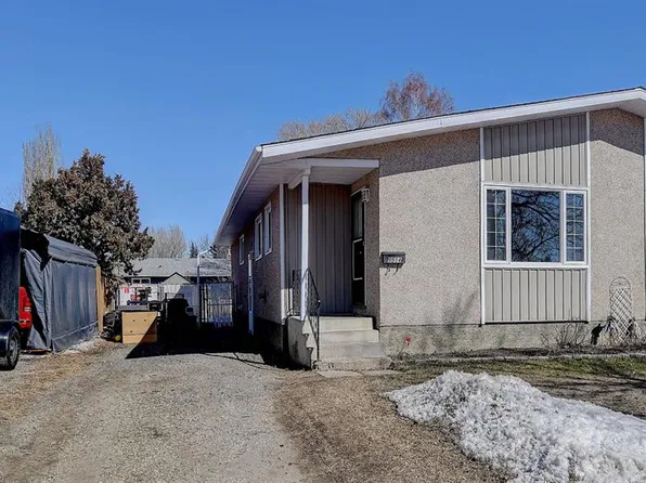 9514 S 76th Ave, Grande Prairie, AB T8V 4T6