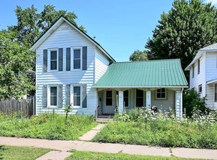 214 E Howard St, Winona, MN 55987